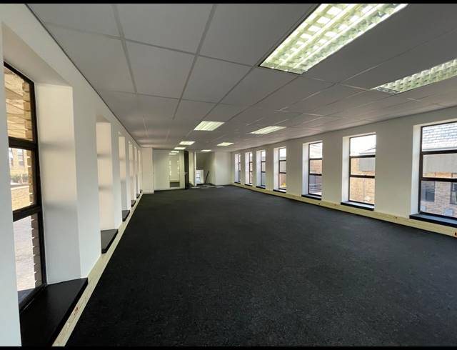 277M² OFFICE TO LET IN HURLINGHAM